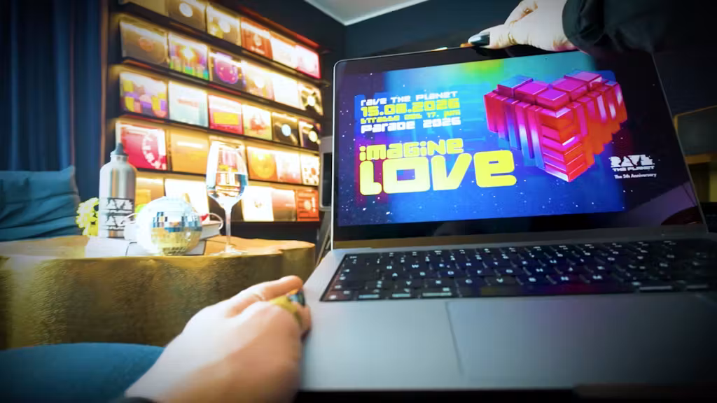 Das Musikvideo zu „IMAGINE LOVE“